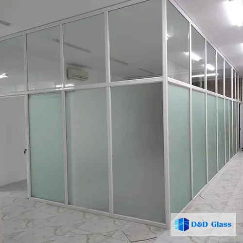 partisi kaca rumah sakit